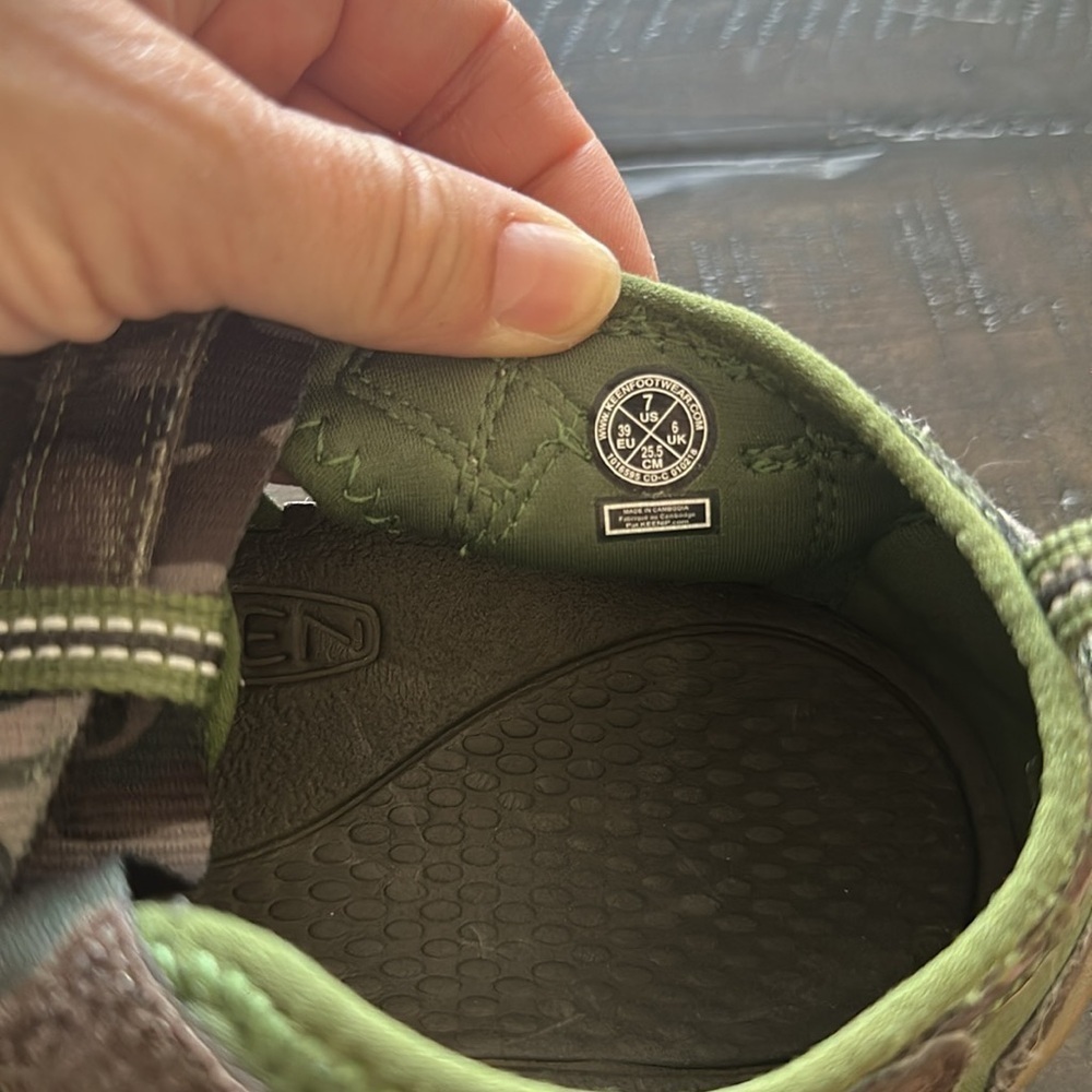 Keen Men’s Size 7 Newport H2 Sports Sandals Outdoor Hiking Washable Shoes Camo - Picture 12 of 16